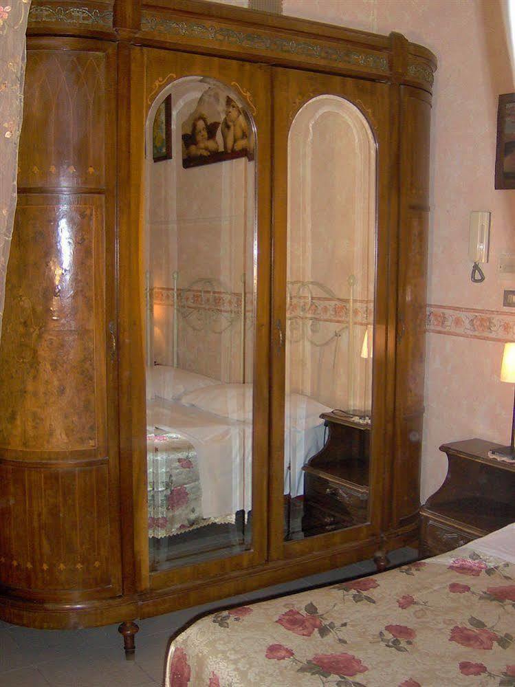 Bed & Breakfast Santa Fara Bari Exterior photo