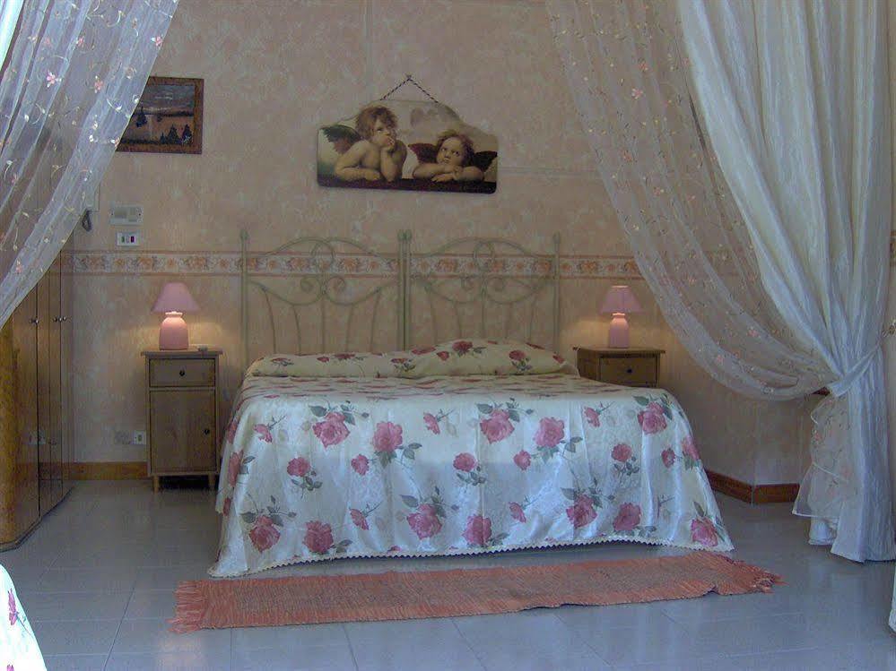 Bed & Breakfast Santa Fara Bari Exterior photo