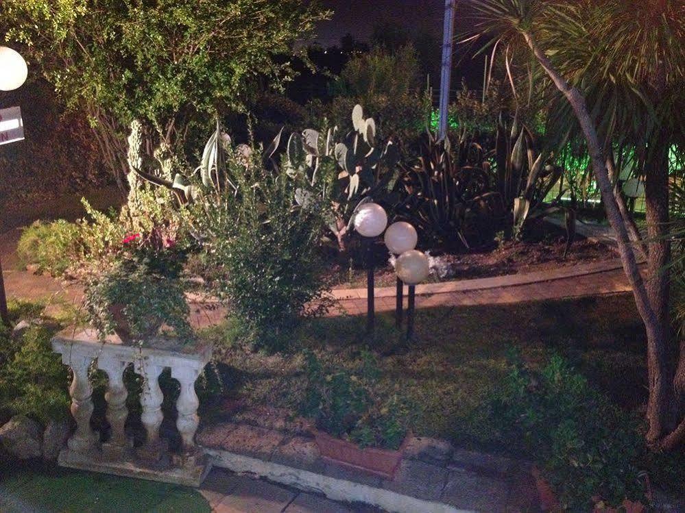 Bed & Breakfast Santa Fara Bari Exterior photo